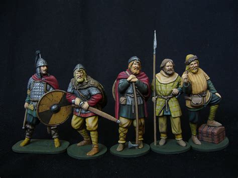 Cínové figúrky alebo odliatky, symbolizujúce 10. výročie