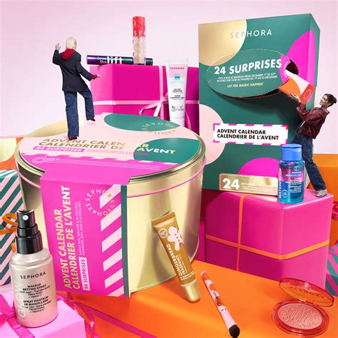 Zlaté elegantné balenie kozmetickej súpravy Sephora Collection Premium v štýle adventného kalendára