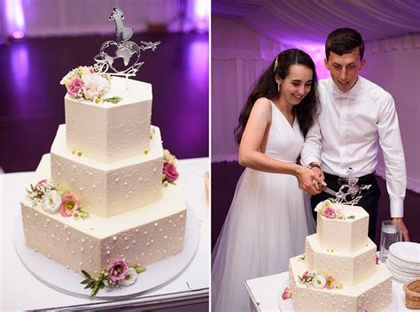 Ilustračné foto svadobnej torty s novomanželmi