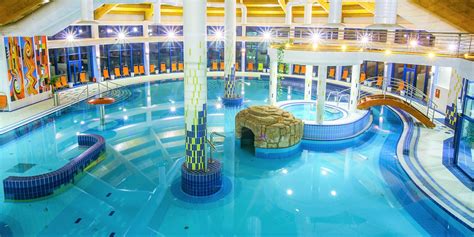 Infografika zobrazujúca saunový svet a bazénovú časť wellness centra