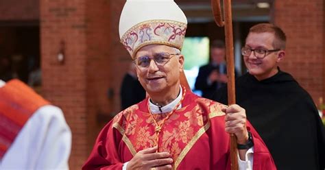 Fotografia Mgr. Tibora Mészárosa pri otváracom príhovore