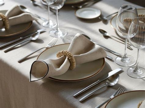 Tematická fotografia svadobných minimedíkov na stole