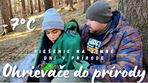 Ilustračná fotografia páru počas symbolického sobáša v prírode