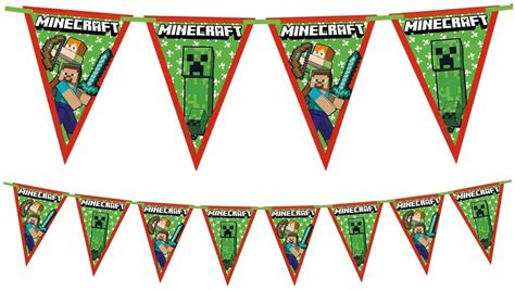 Rôzne párty dekorácie v štýle Minecraft: balóny, taniere, poháre a girlandy