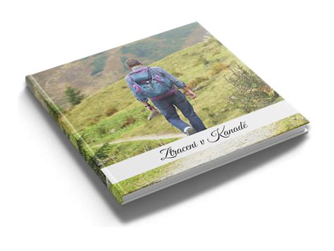 fotografia romantického darčeka a personalizovanej fotoknihy