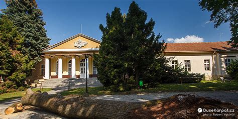 Pohľad na kúpeľný areál Smrdáky v jarnom období