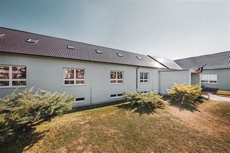 Rekonštrukcia a zateplenie strechy na Základnej umeleckej škole