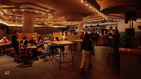 Záber na atmosféru v klube KC Dunaj počas tanečnej noci