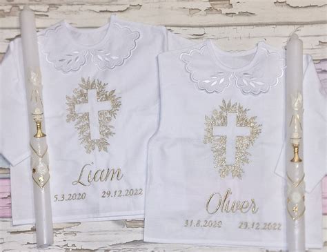 Produktové foto: Krstový set (vyšívaná košieľka a zladená sviečka)