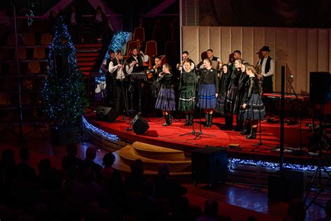 Slávnostný vianočný koncert v koncertnej sieni Slovenského rozhlasu s orchestrom a detským zborom