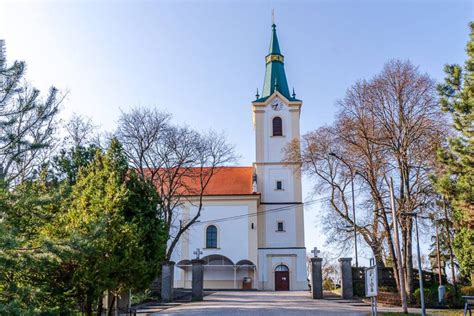 Kostol Svätého Marka v grófstve Berkshire, miesto konania svadby Pippy Middleton