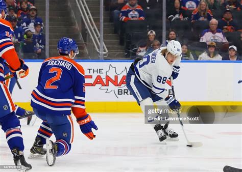 Fotografia Martina Marinčina v drese Edmonton Oilers alebo Toronto Maple Leafs
