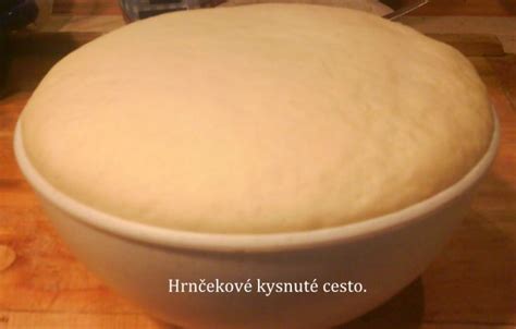 Ilustračná schéma postupného miešania ingrediencií na kysnuté cesto