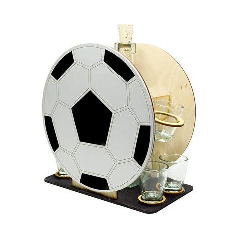 drevený stojan na fľašu v tvare motorky s fľašou a pohármi