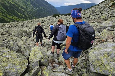pár na turistike v slovenských horách