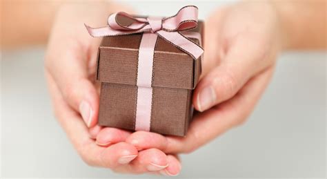 ilustračná fotografia nevesty a ženícha