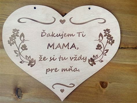 kvetinová výzdoba a darčeky pre mamu