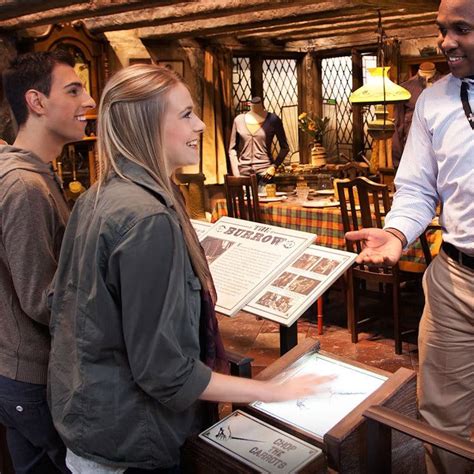 Ilustračná fotografia páru s prvkami Harryho Pottera