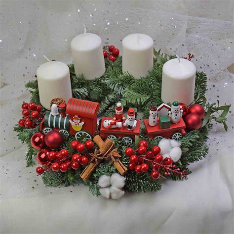 hotový adventný veniec s ihličím