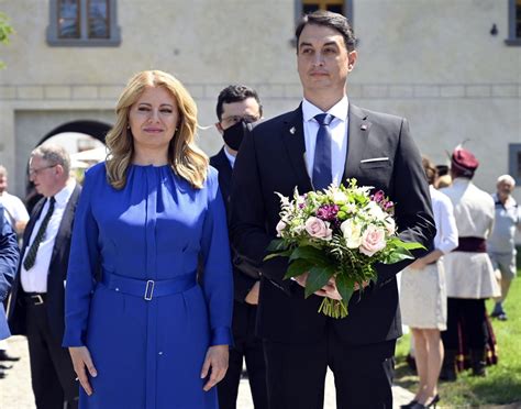 Zuzana Čaputová a Juraj Rizman na svadbe Veroniky Gulášovej (Instagram/sajfa)