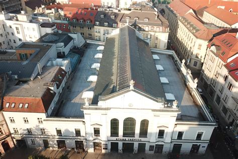 Ilustračná fotografia Starej tržnice v Bratislave počas bazára