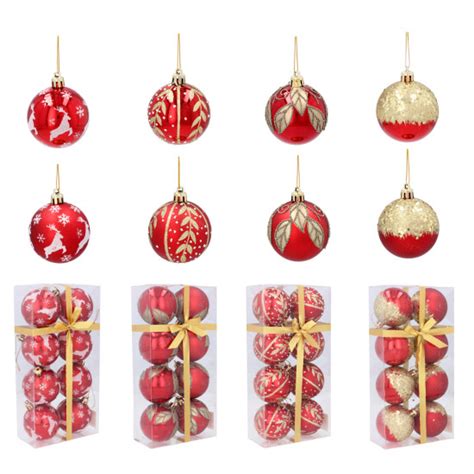 Sada vianočných ozdôb v červenej a zlatej farbe
