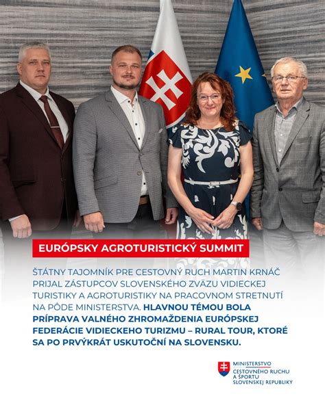 Štátny tajomník MD a V SR Viktor Stromček v príhovore počas slávnostného odovzdávania stavby I/68 Prešov